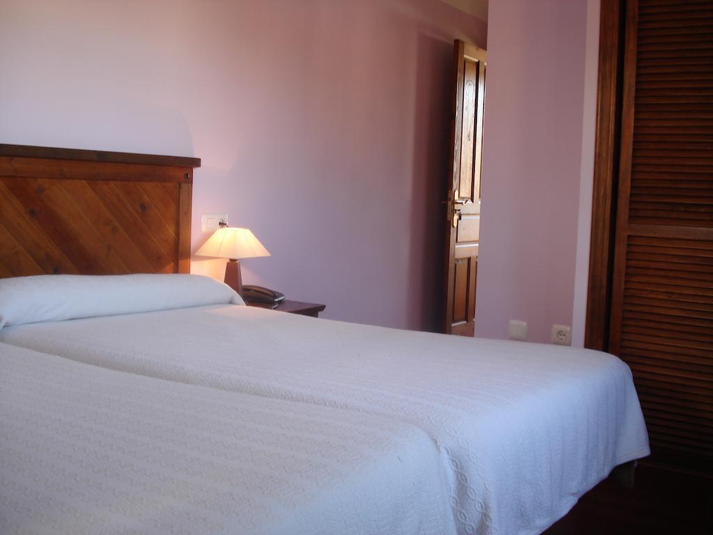 Hotel Moran Playa Celorio  Zimmer foto